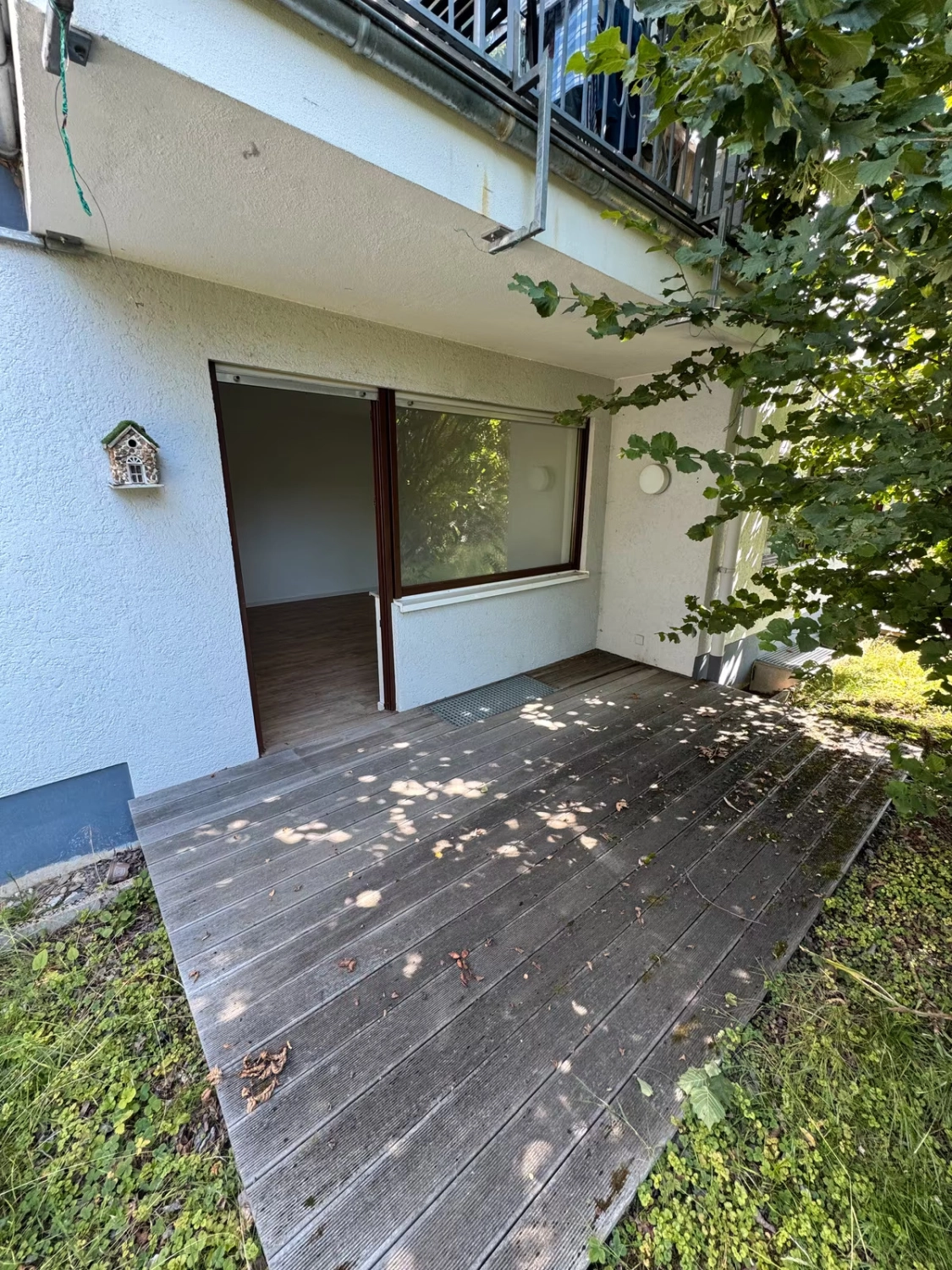 Runkel & Helbich Immobilien - Frisch renovierte 1-Zimmer Wohnung in ruhiger Wohngegend